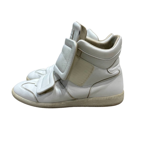 maison margiela clinics - Picture 3 of 6